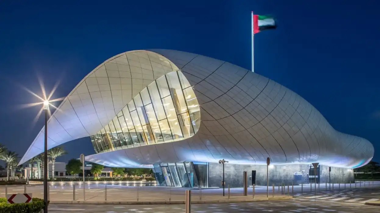 فعاليات "دبي للثقافة" تعزز الاستدامة في "موسم شجرة الشعلة"