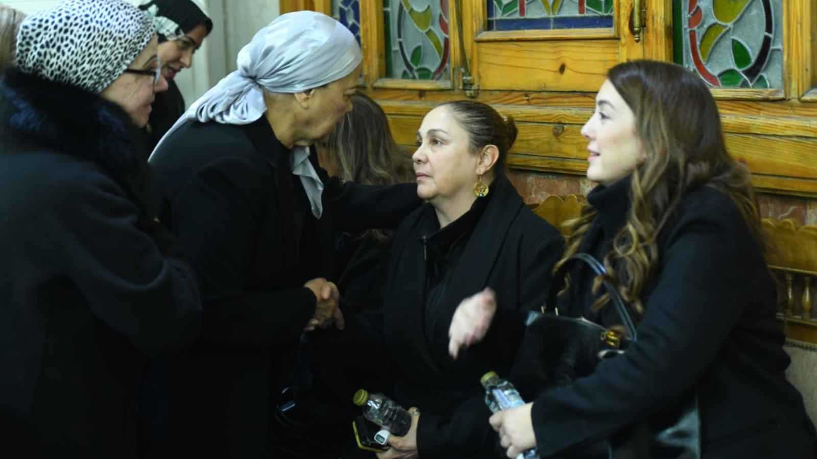 شعبة المصورين تعلق على التجاوزات في عزاء سمية الألفي