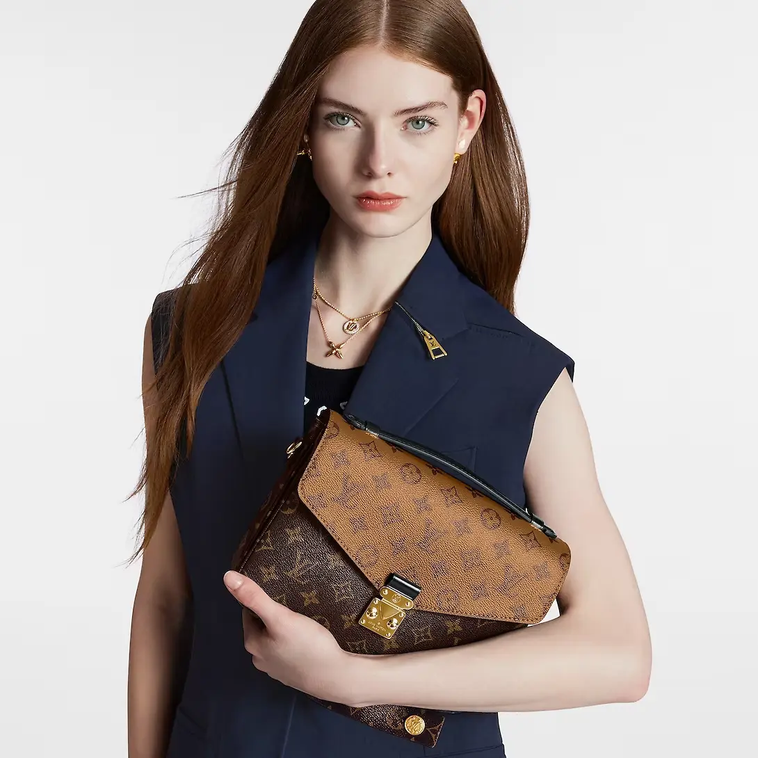 حقيبة Pochette Métis من Louis Vuitton 