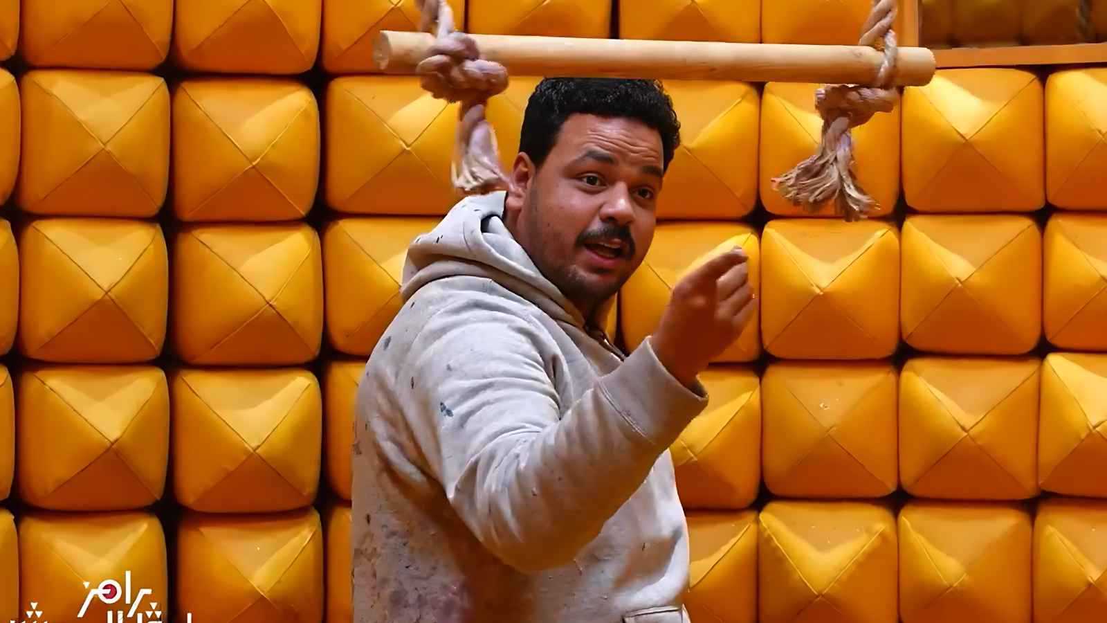 رد مصطفى غريب على شائعة الدولار في "رامز ليفل الوحش"