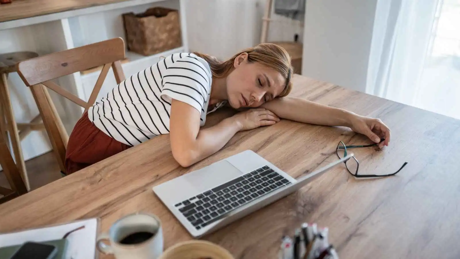 علامات أنك تحملين مسؤوليات أكثر من طاقتك