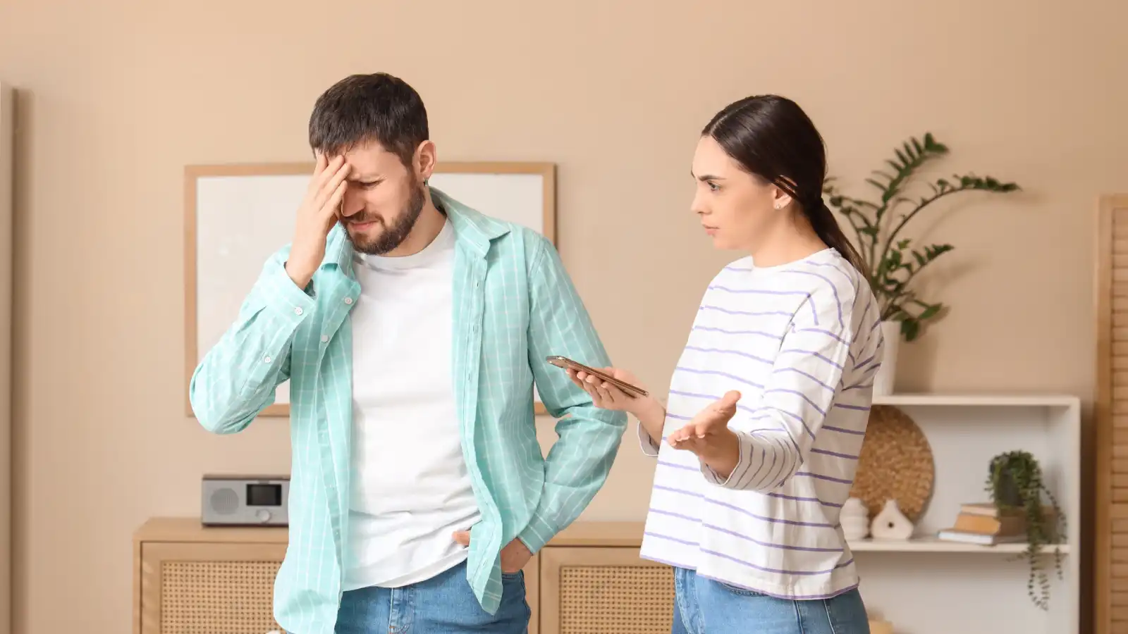 عتابكِ المتكرر للشريك.. تأثيره في العلاقة وطرق الحد منه