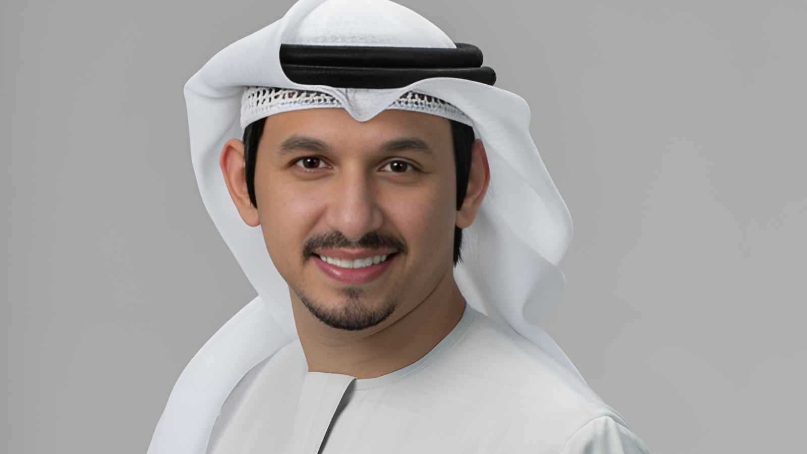 قصيدة "القوافي" مشاعر وطنية راسخة تبرز قيم الشجاعة والحكمة