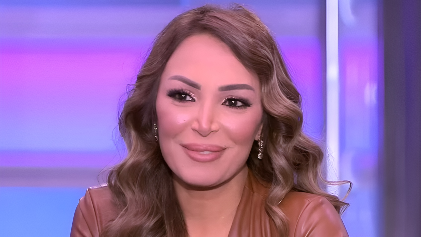 وائل عبد العزيز يوجه انتقاداً حاداً للفنانين بعد وفاة سهام جلال