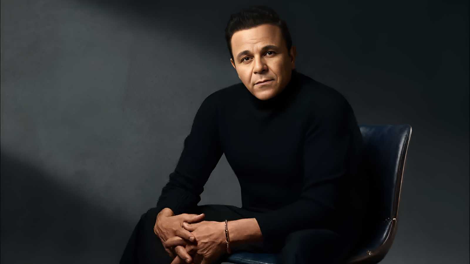 محمد فؤاد يكشف سر تحوله من كرة القدم للغناء