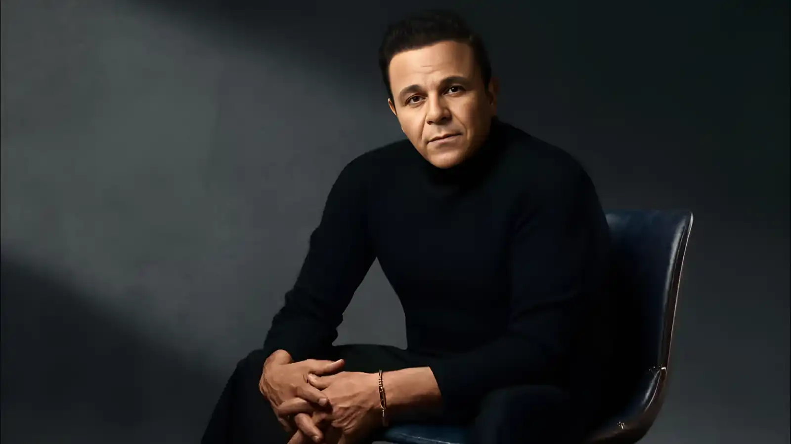 محمد فؤاد يكشف سر تحوله من كرة القدم للغناء