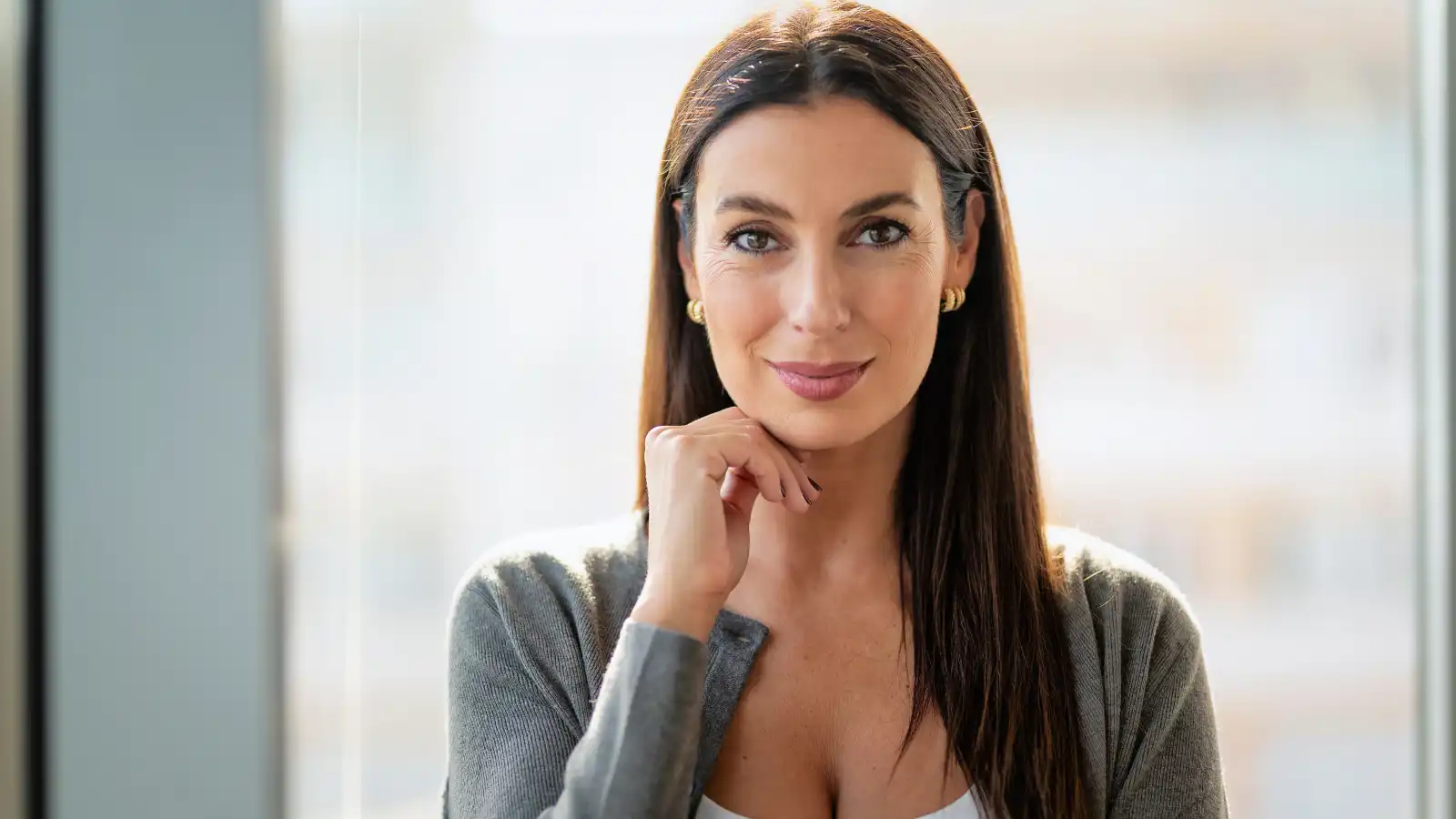 منتجات تدعم صحة البشرة بعد سن الخمسين
