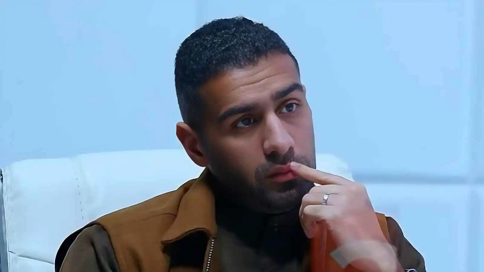 أسرار بدر الشعيبي من اليُتم إلى شجون الهاجري وهدى حسين
