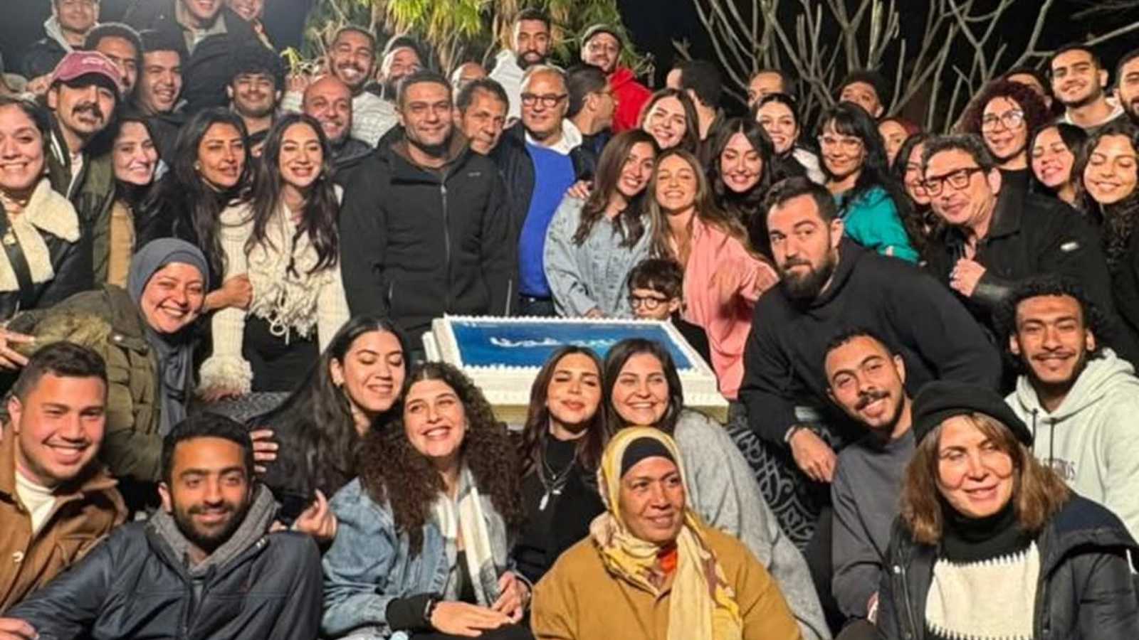 نجوم مسلسل "اتنين غيرنا" يحتفلون بانتهاء التصوير بفيديو مبهج