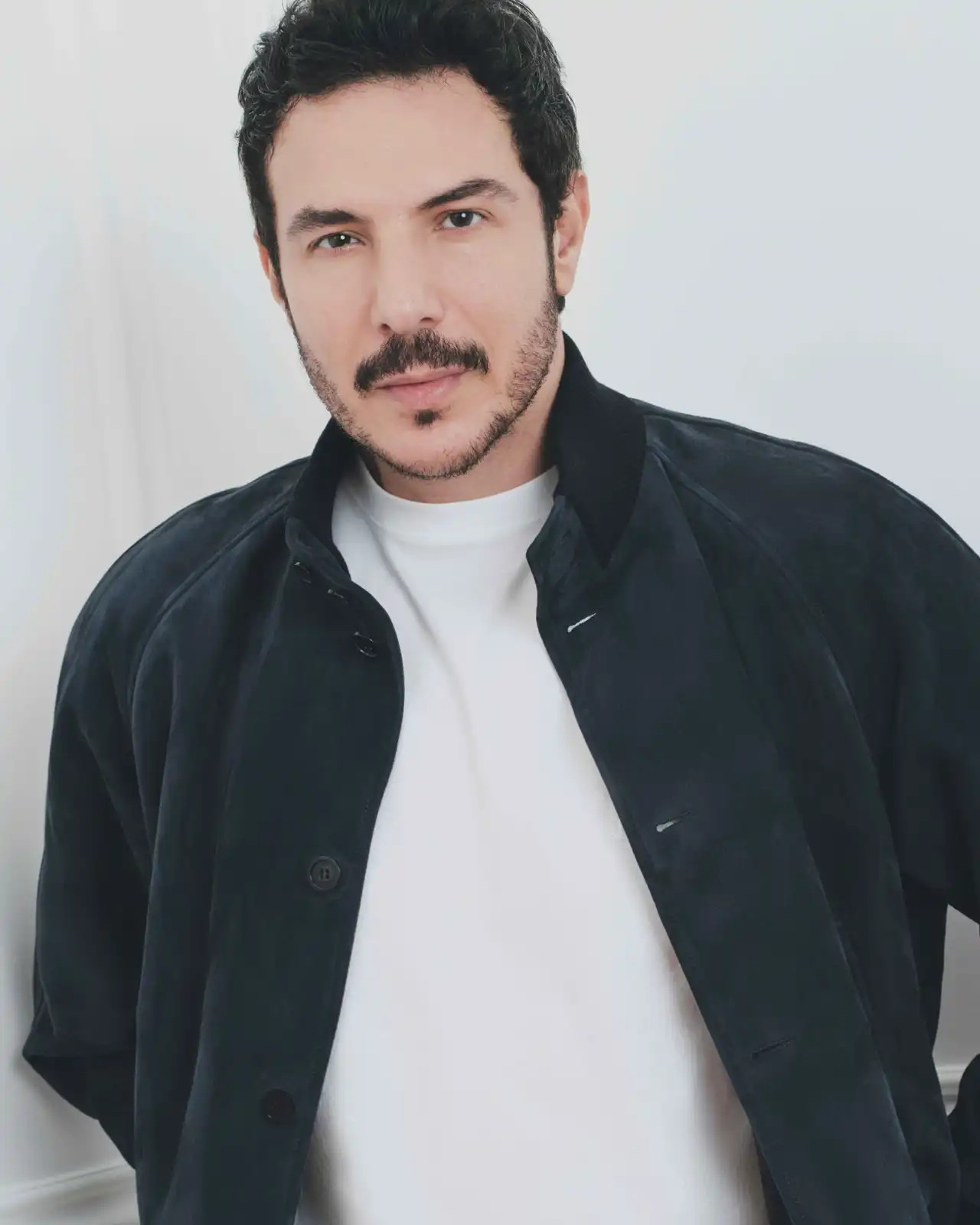 باسل خياط 
