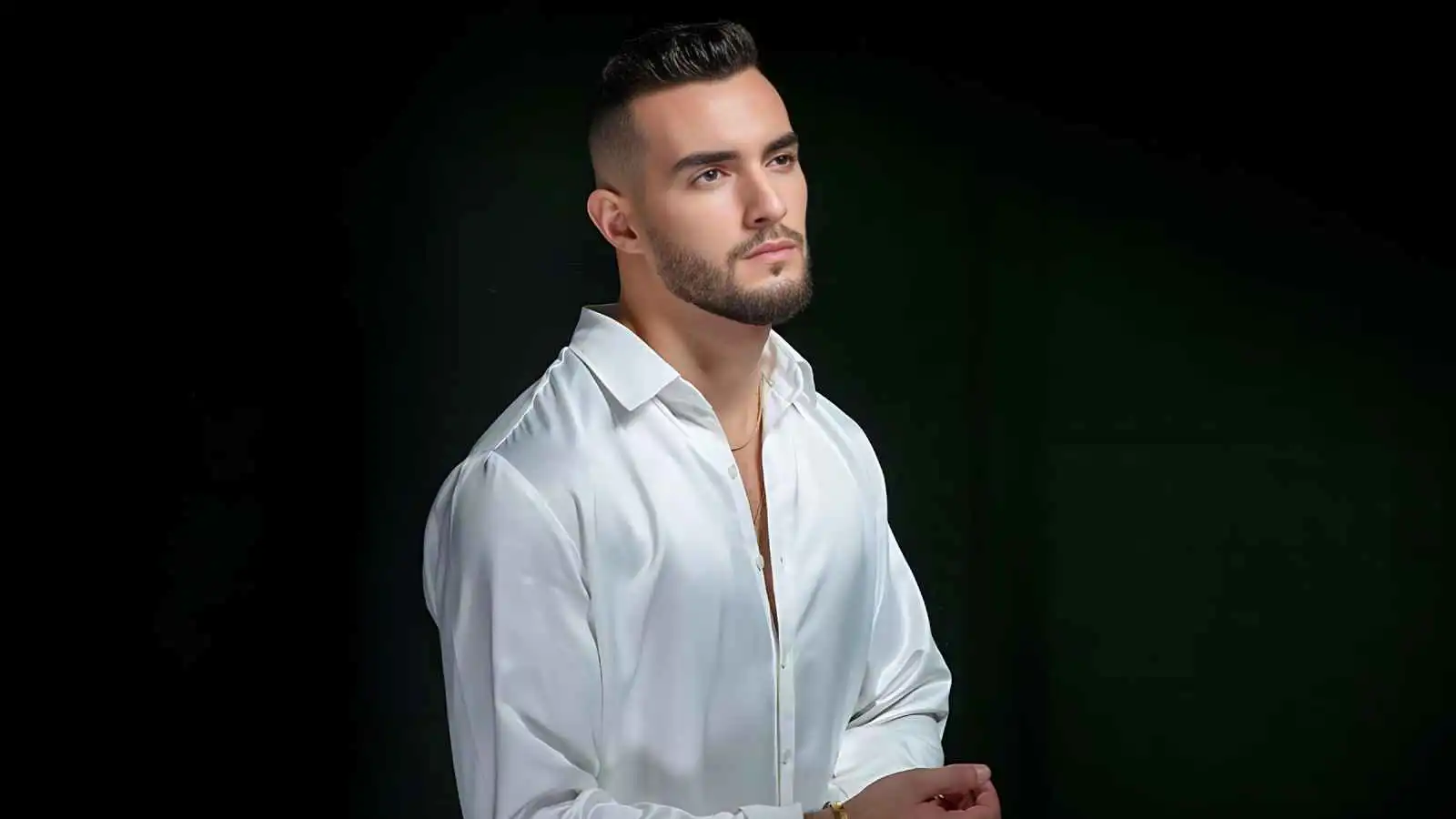 زهير بهاوي في أكبر حفل جماهيري دعمًا للمغرب في كأس العالم