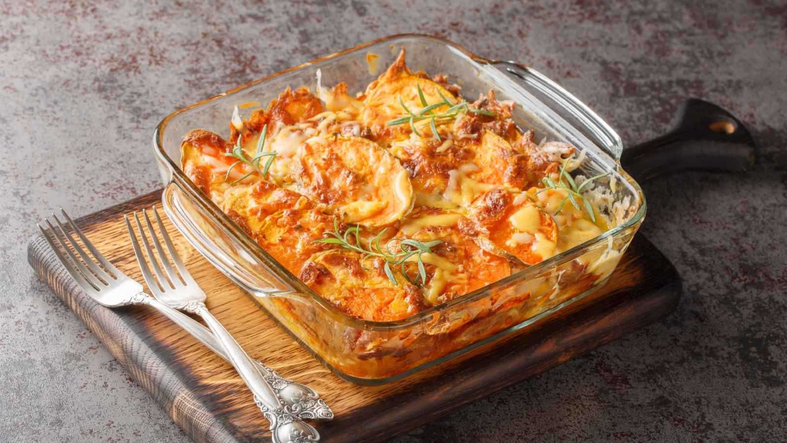 وصفة غراتان البطاطا الحلوة بالكريمة