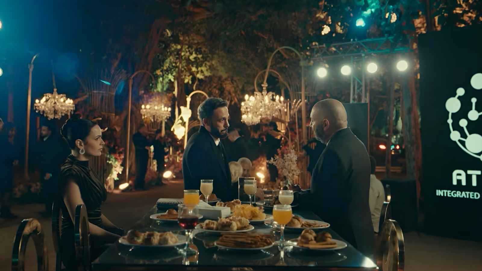 مسلسل "فن الحرب" الحلقة 15.. لوحة بالمليارات تُباع بثمن زهيد