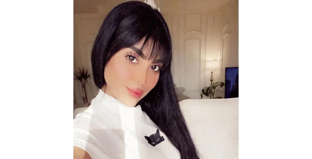 السعودية أنسام تثير غضبا واسعا بعد ظهورها بملابس مكشوفة 