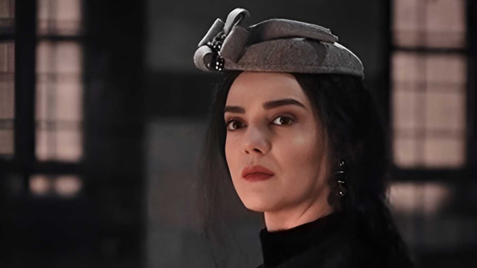 دانا مارديني تستحضر منى واصف برد ساخر على أحد متابعيها 