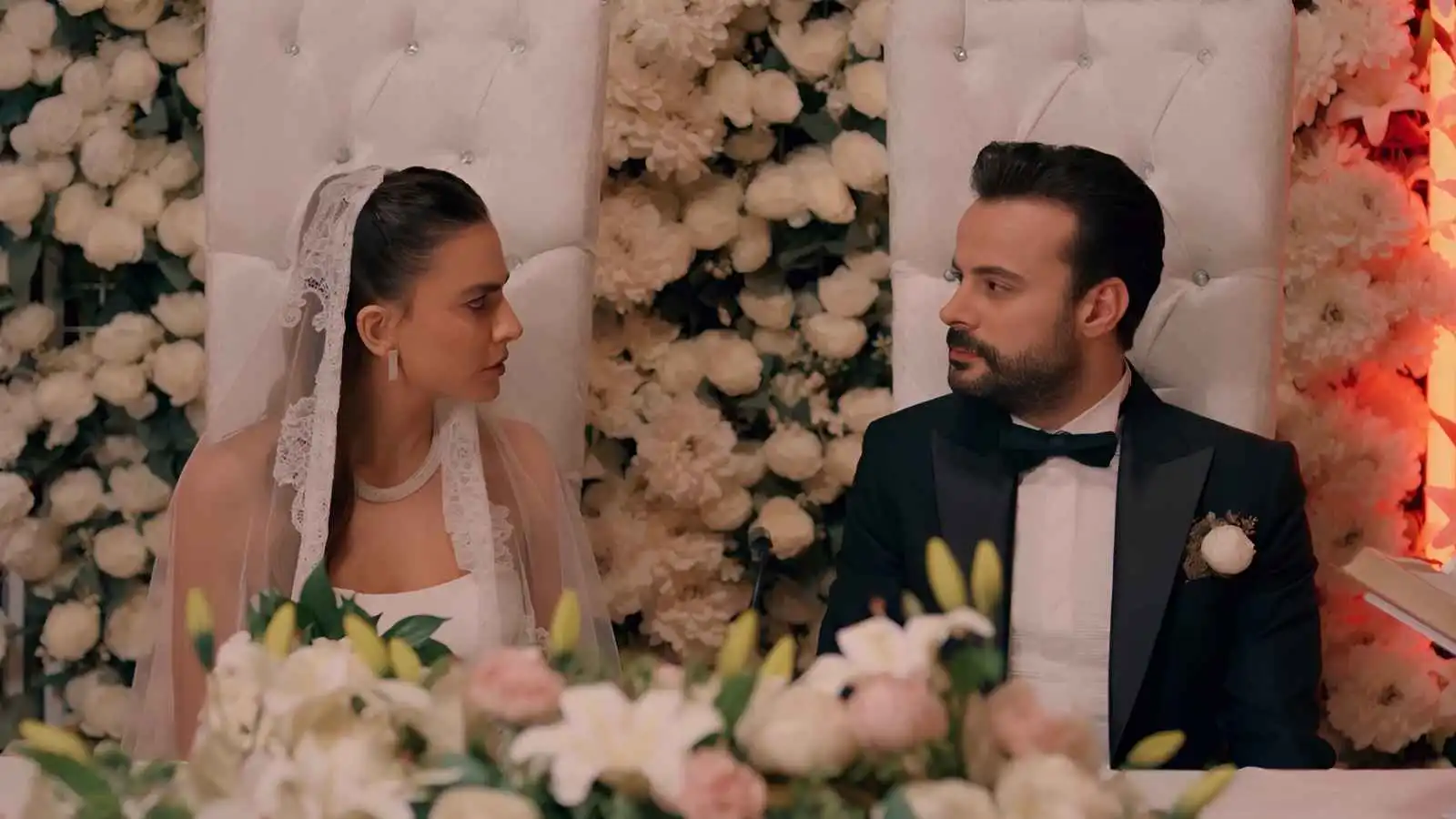 مسلسل "حب ع ورق" الحلقة 36.. رفض أيمن الزواج يقلب الأحداث