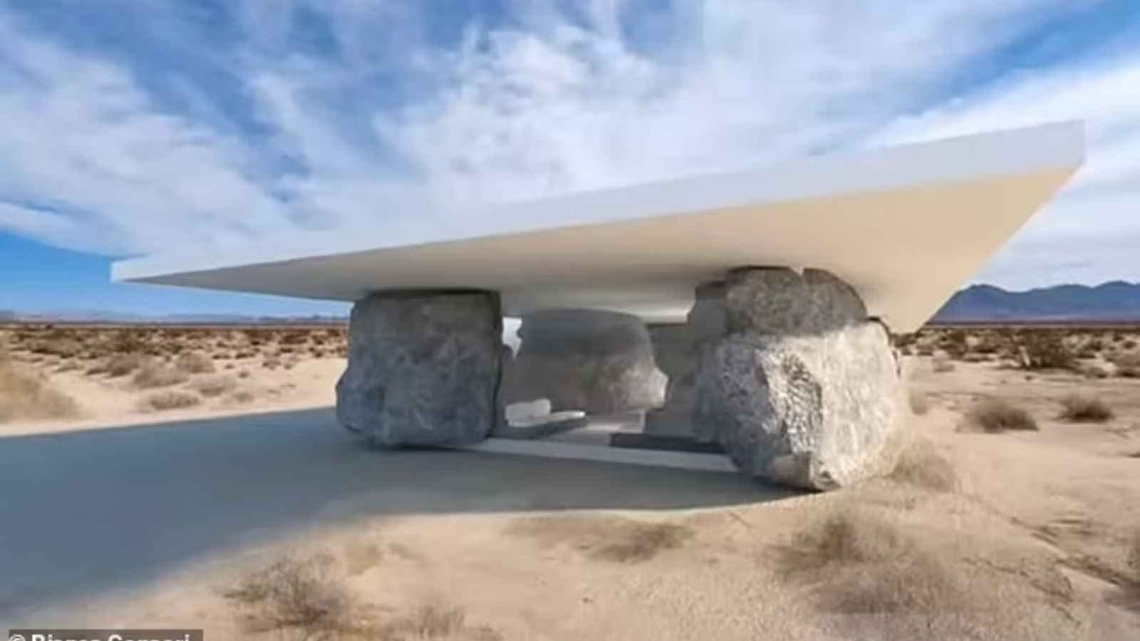 تصميم زوجة كانييه ويست الحجري