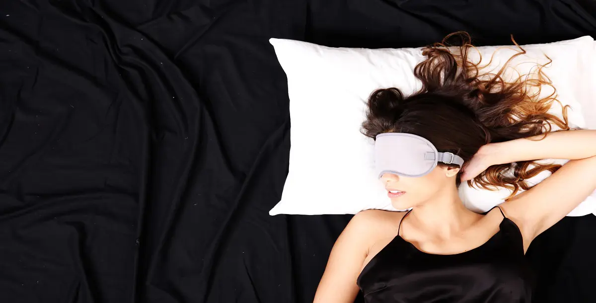 تعرّفي على أفضل تسريحة لشعرك أثناء النوم