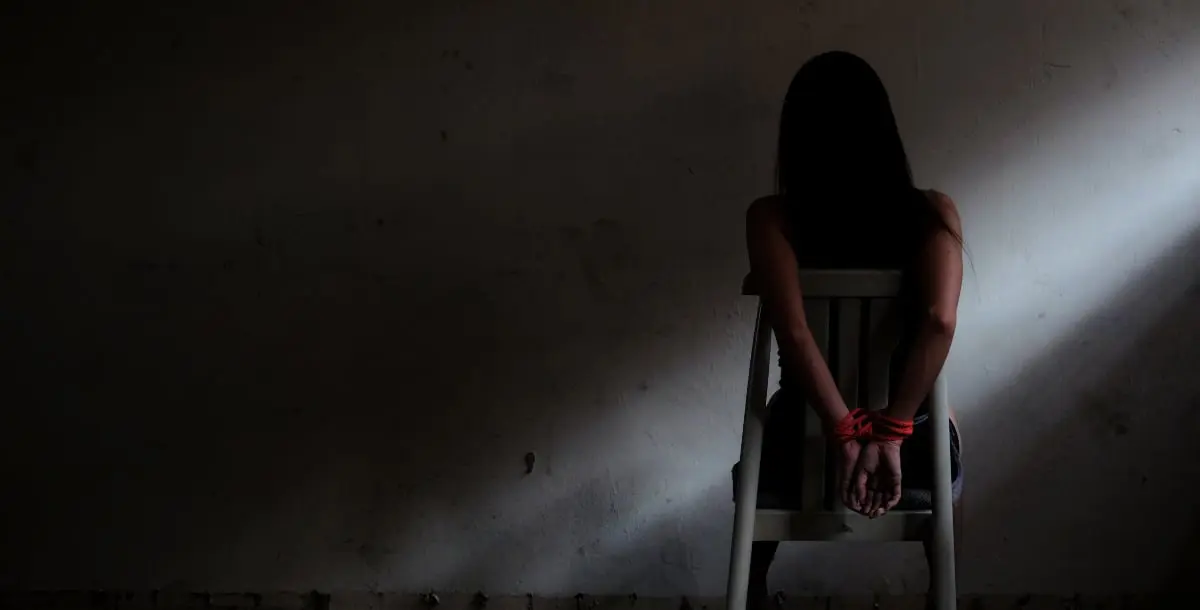 "مخطوفة الاستراحة": فتاة سعودية تعرضت للاغتصاب...وتستنجد لمساعدتها!