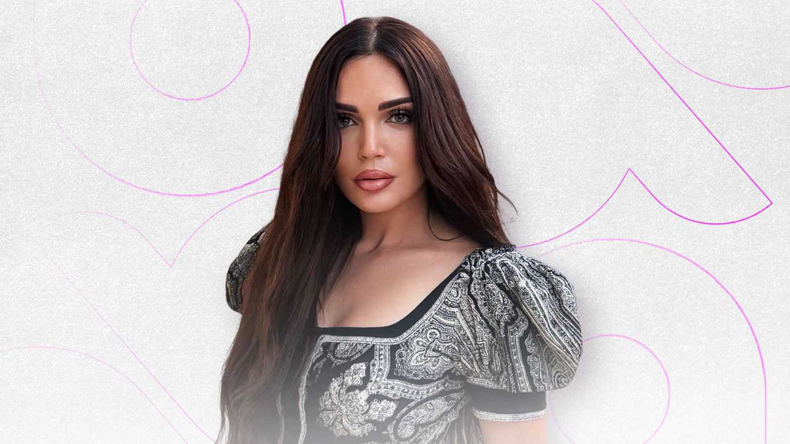الفنانة السورية لينا دياب