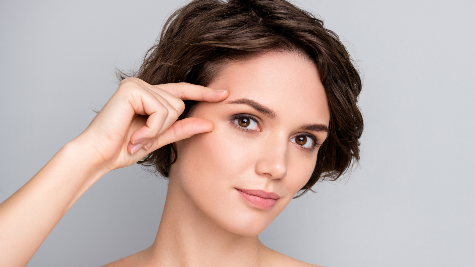  عملية زراعة شعر الحاجبين