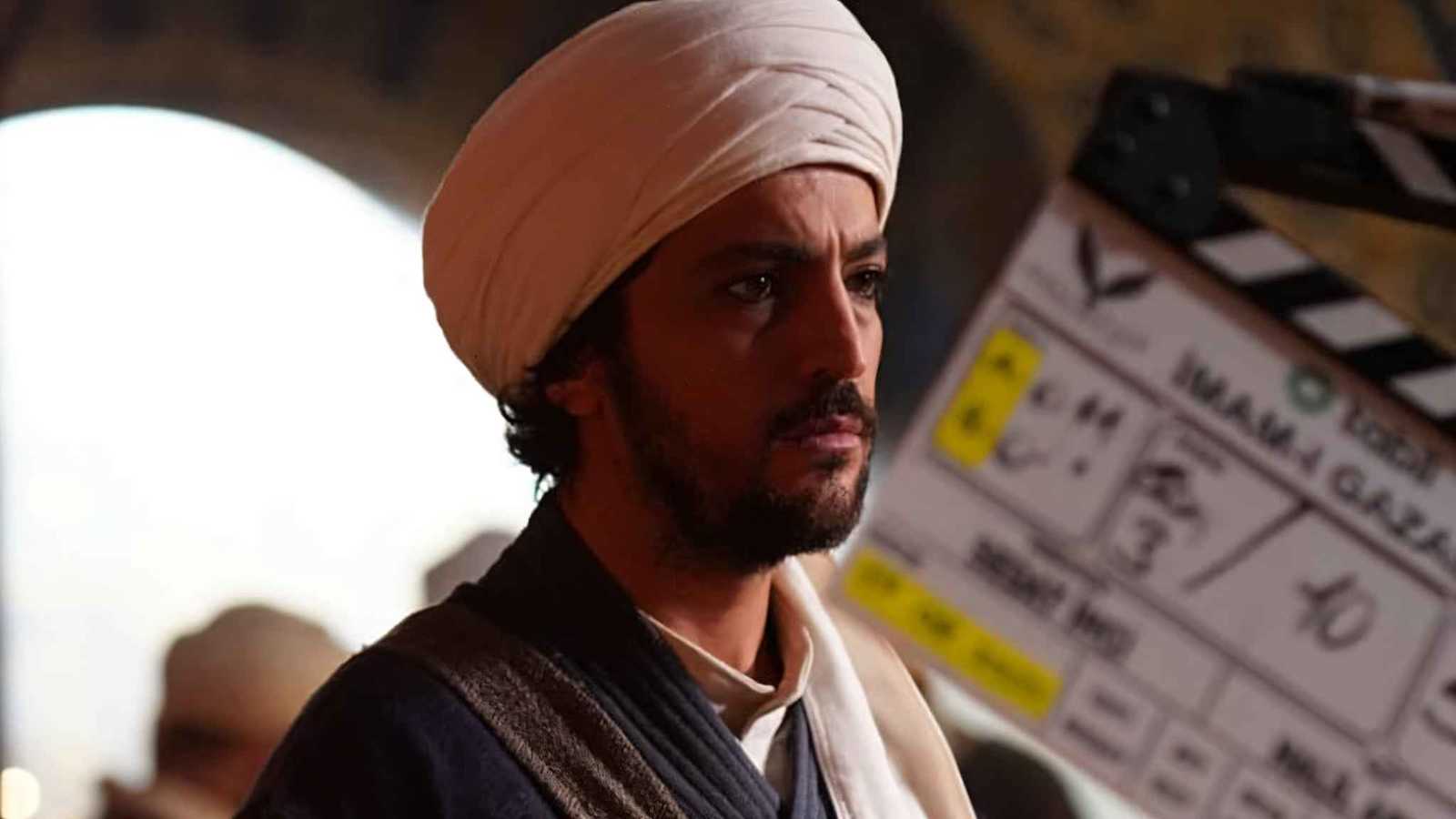 طرح إعلان مسلسل "الإمام الغزالي".. وتانر أولمز يبدأ بتلاوة القرآن