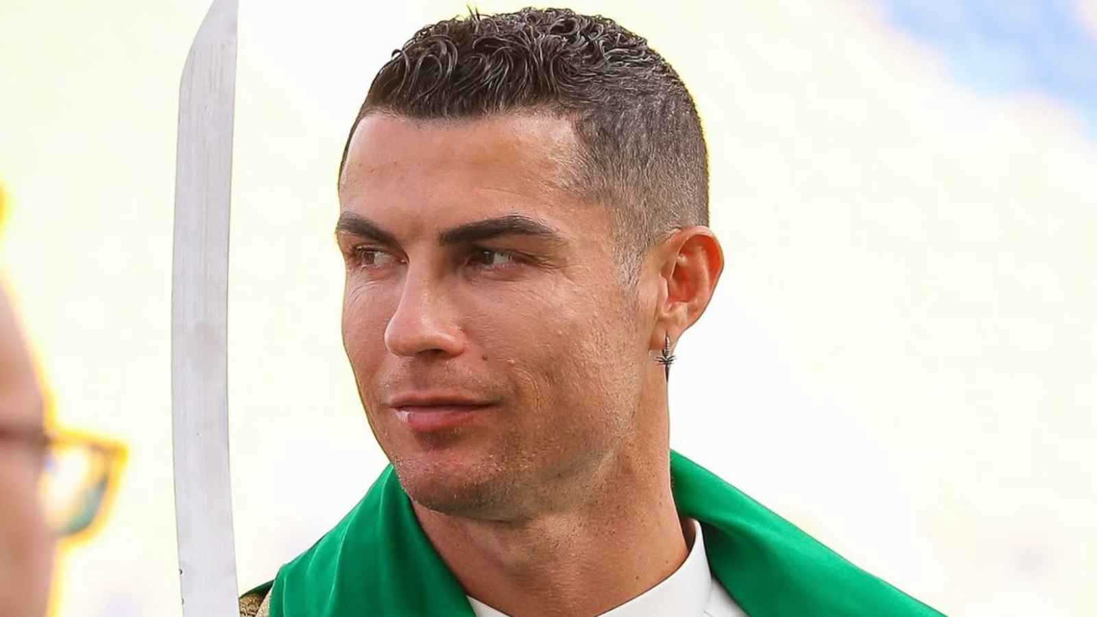 رونالدو من البرتغال: أنا سعودي (فيديو)