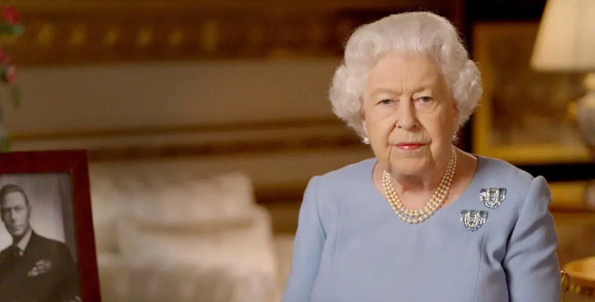الملكة إليزابيث تنسحب من مهامها الملكية لأجل غير مسمى