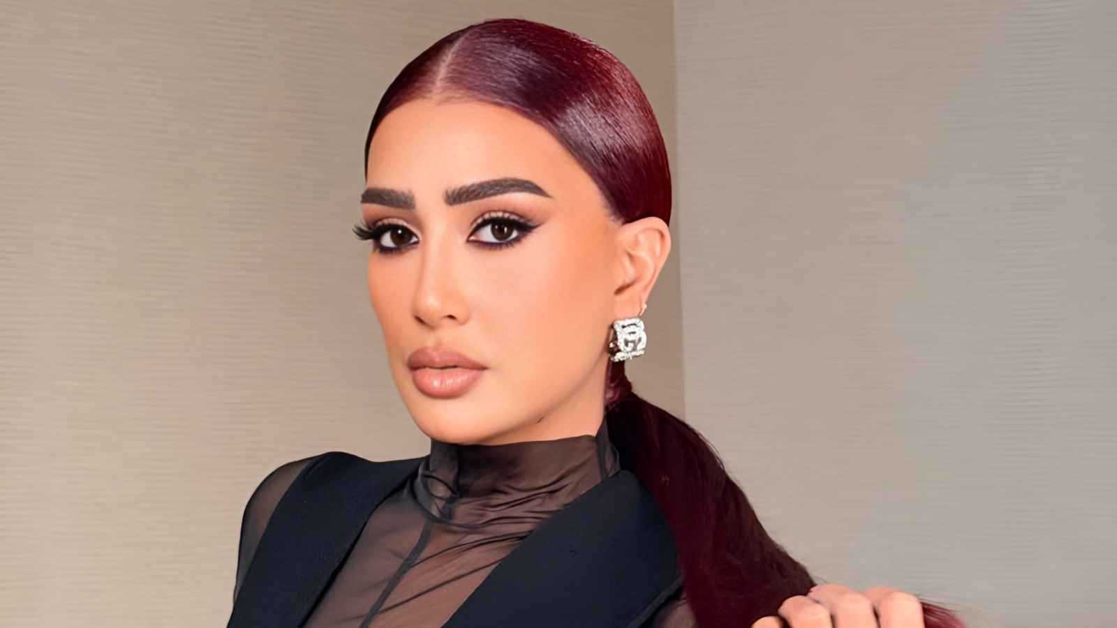 غادة عبد الرازق حديث الجمهور بعد ظهور عائلي (صور) 