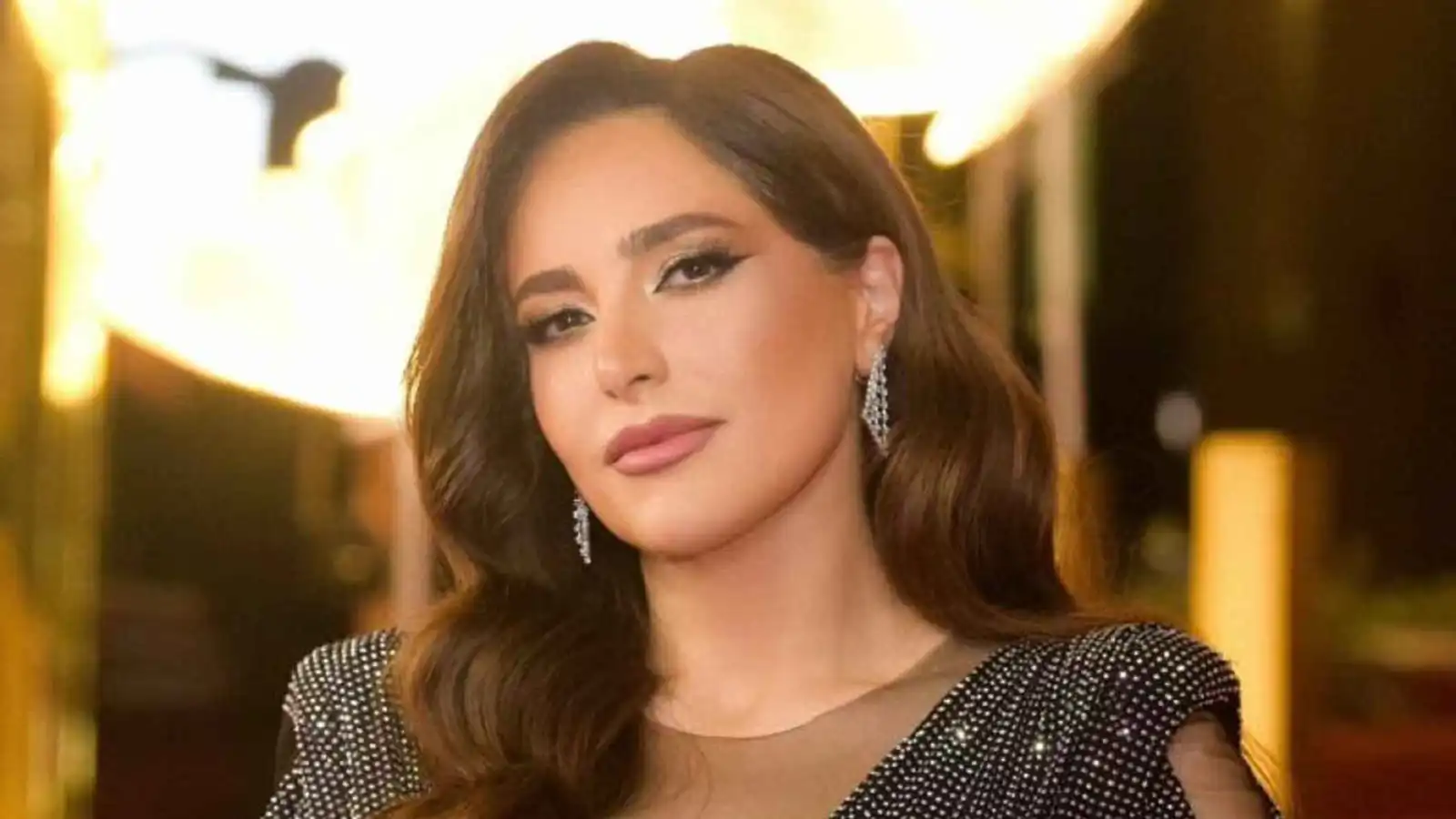 عبير نعمة لجمهورها في ألمانيا: كونوا على الموعد