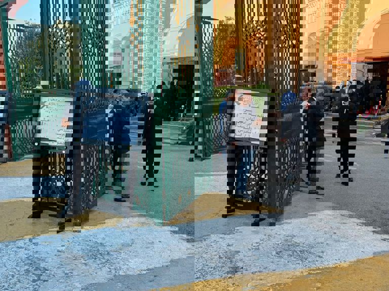 a00eb8e6-c99d-496a-b0b5-388405d93796