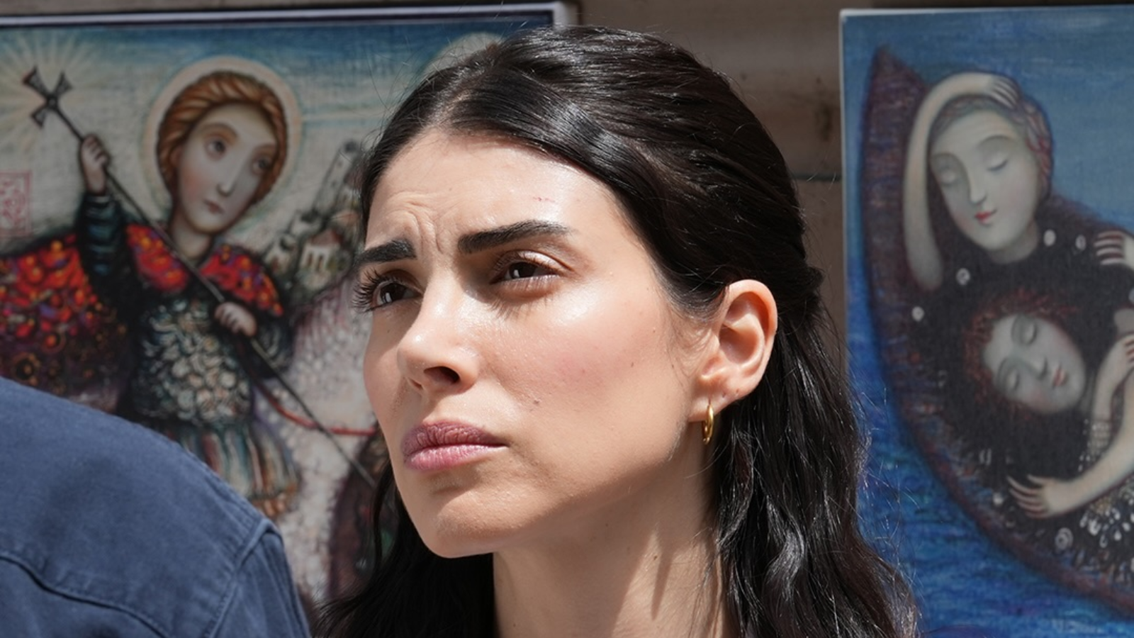 عادل يكتشف حقيقة إيليني بالحلقة 28 من مسلسل "هذا البحر سوف يفيض"