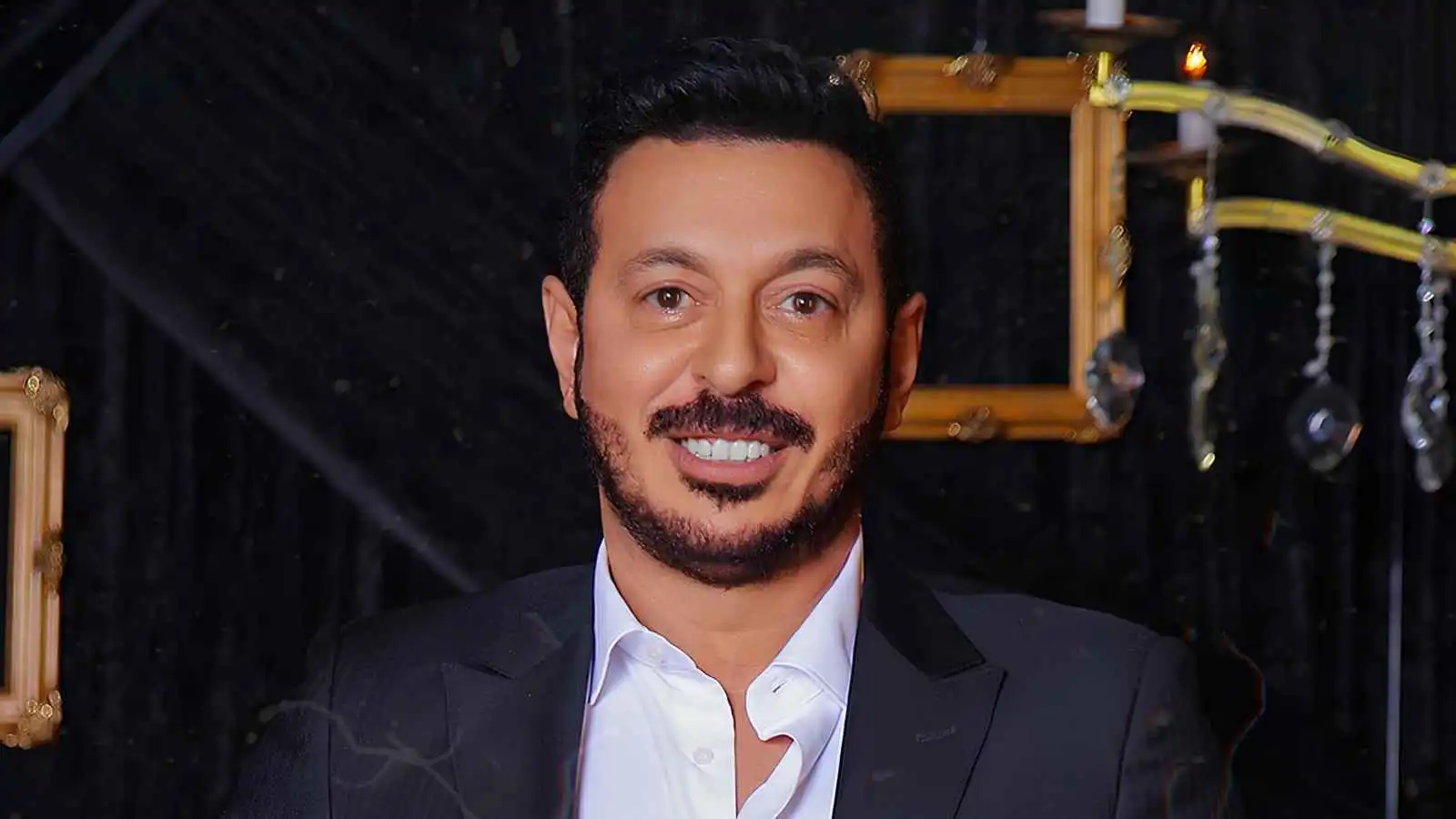مصطفى شعبان يرزق بمولودته الأولى
