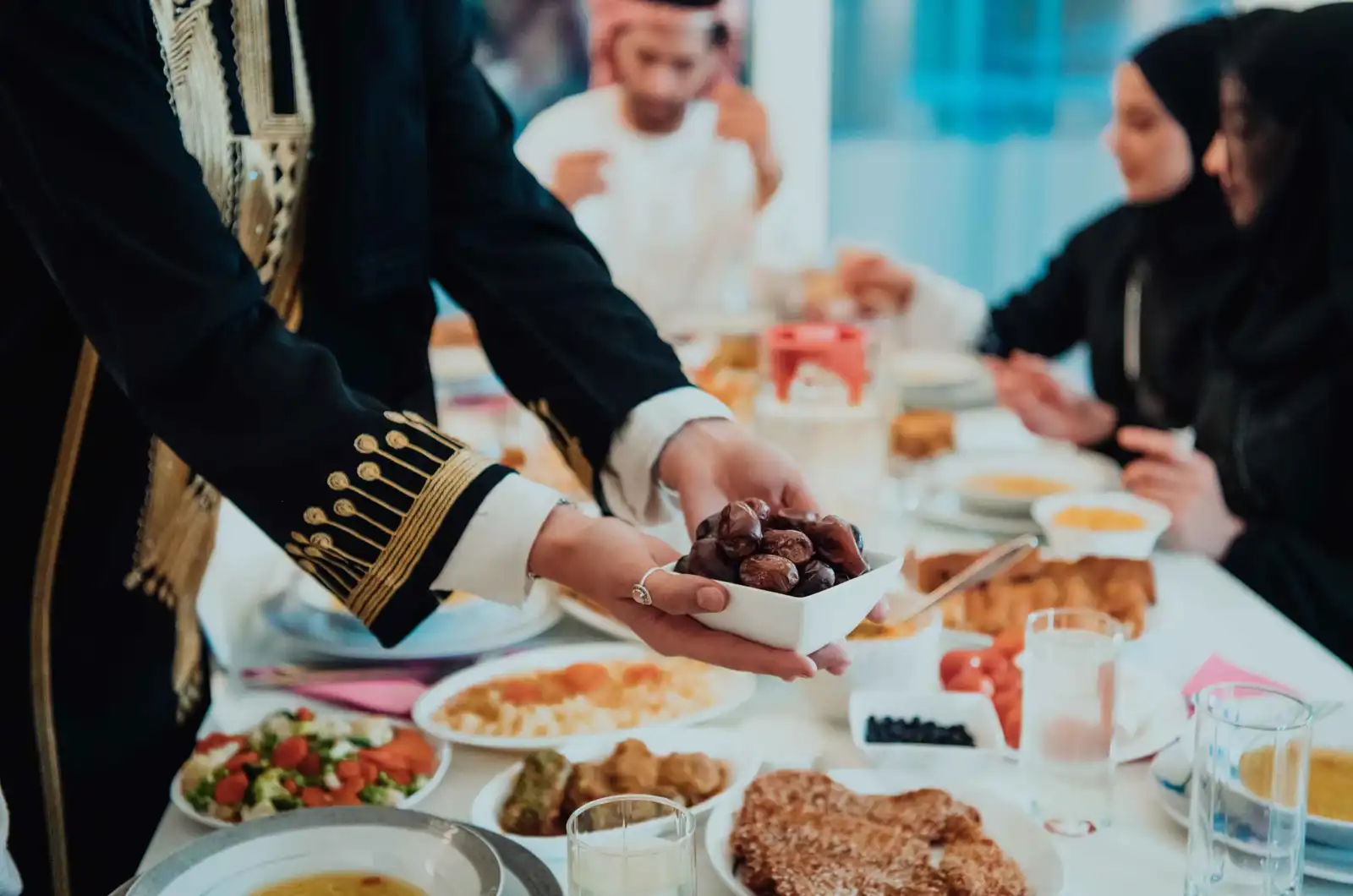 عادات المائدة السعودية في شهر رمضان