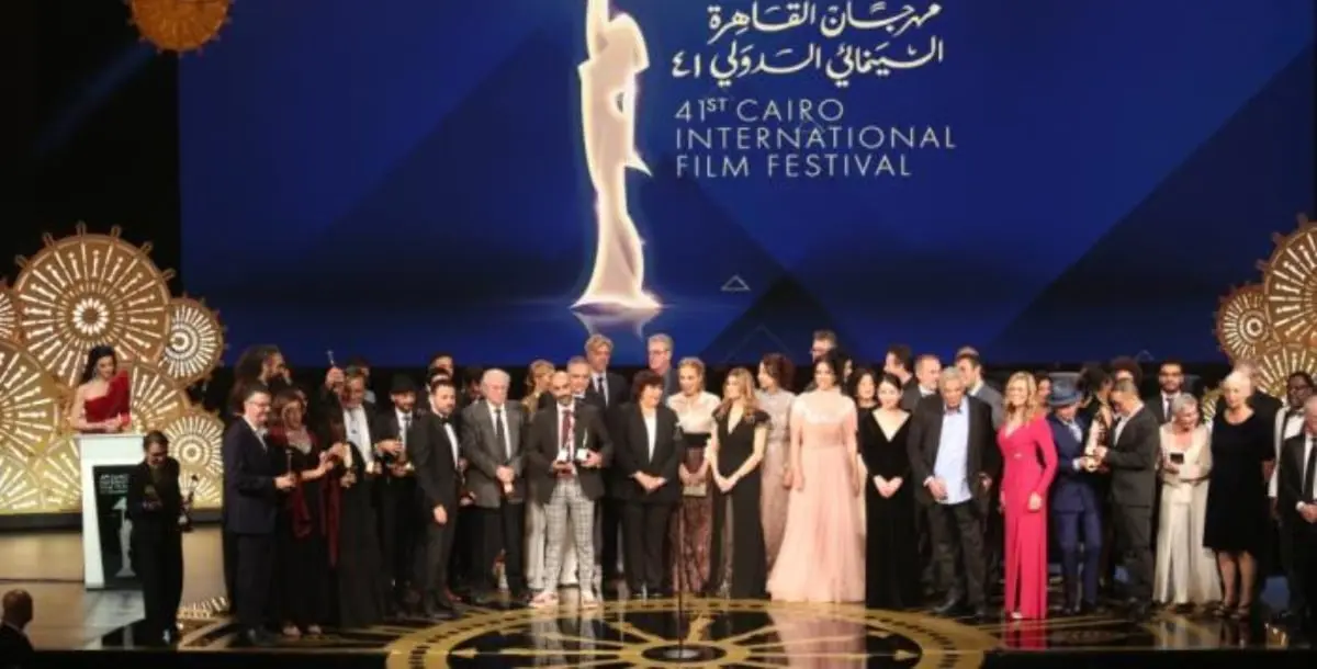 إليك قائمة الفائزين بجوائز مهرجان القاهرة الـ41!