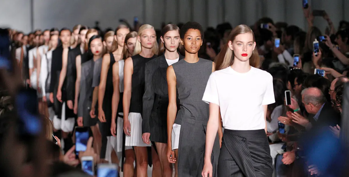 التنوع سمة عروض الأزياء في أسبوع الموضة في نيويورك