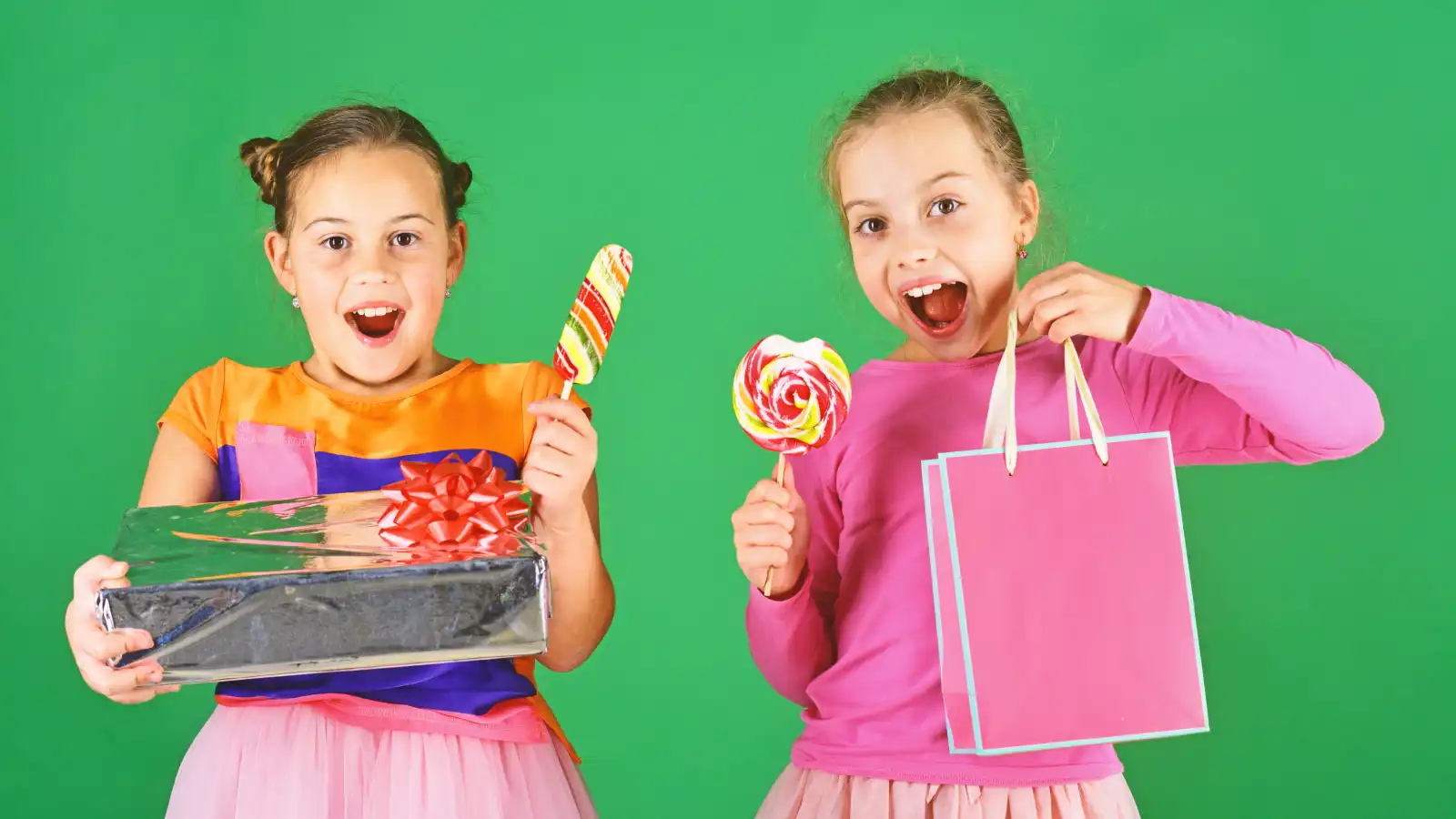 توزيعات العيد للأطفال