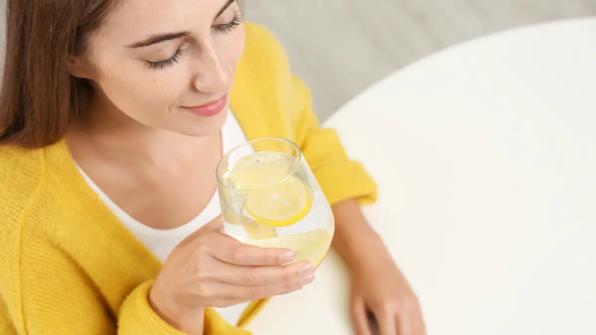 هل يؤخر عصير الليمون دورتك الشهرية؟