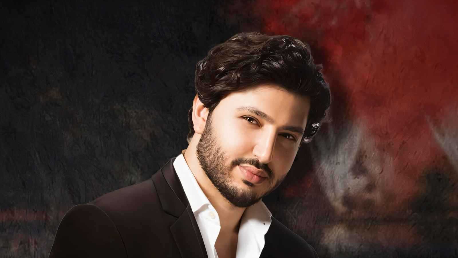 محمد فضل شاكر ينشر الصور الأولى لنجله "فضل"