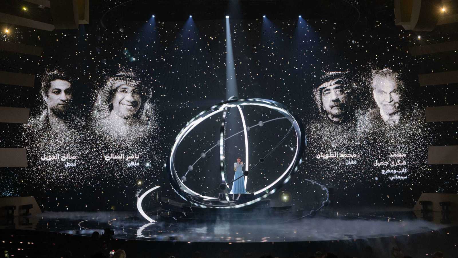 عبير نعمة تكرم الراحلين بأغنية في حفل Joy Awards 2026