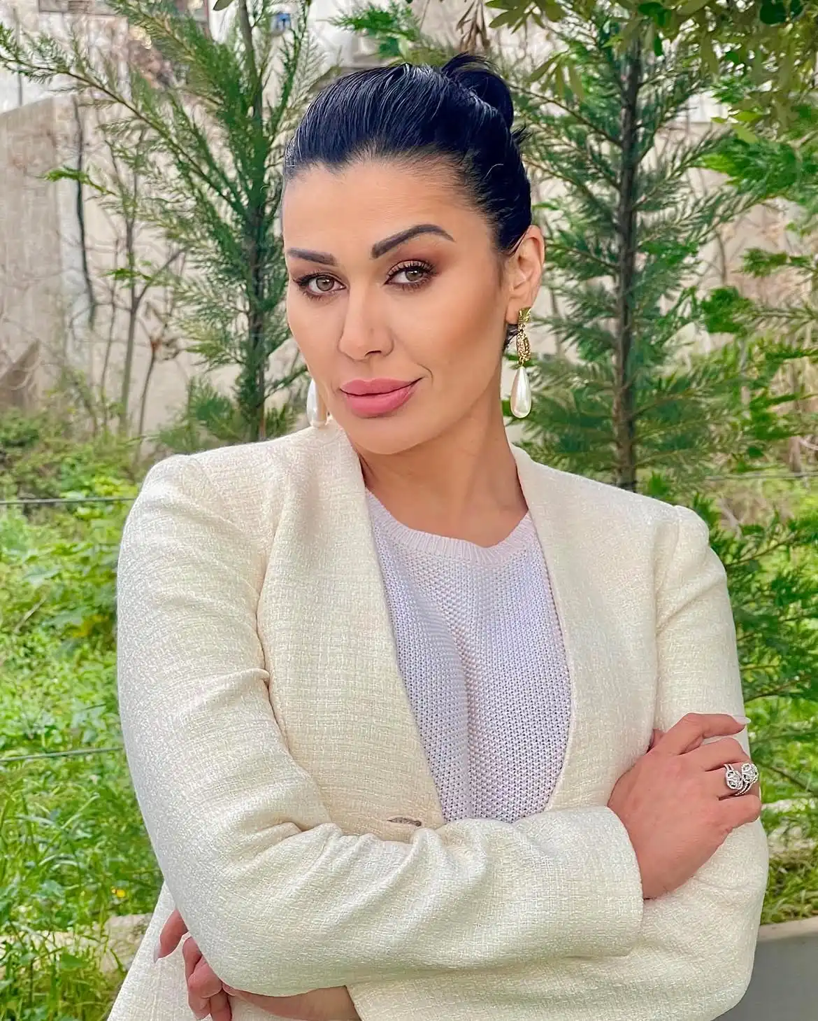 رسالة نادين الراسي: كونوا رسل سلام لا مصدر أذى