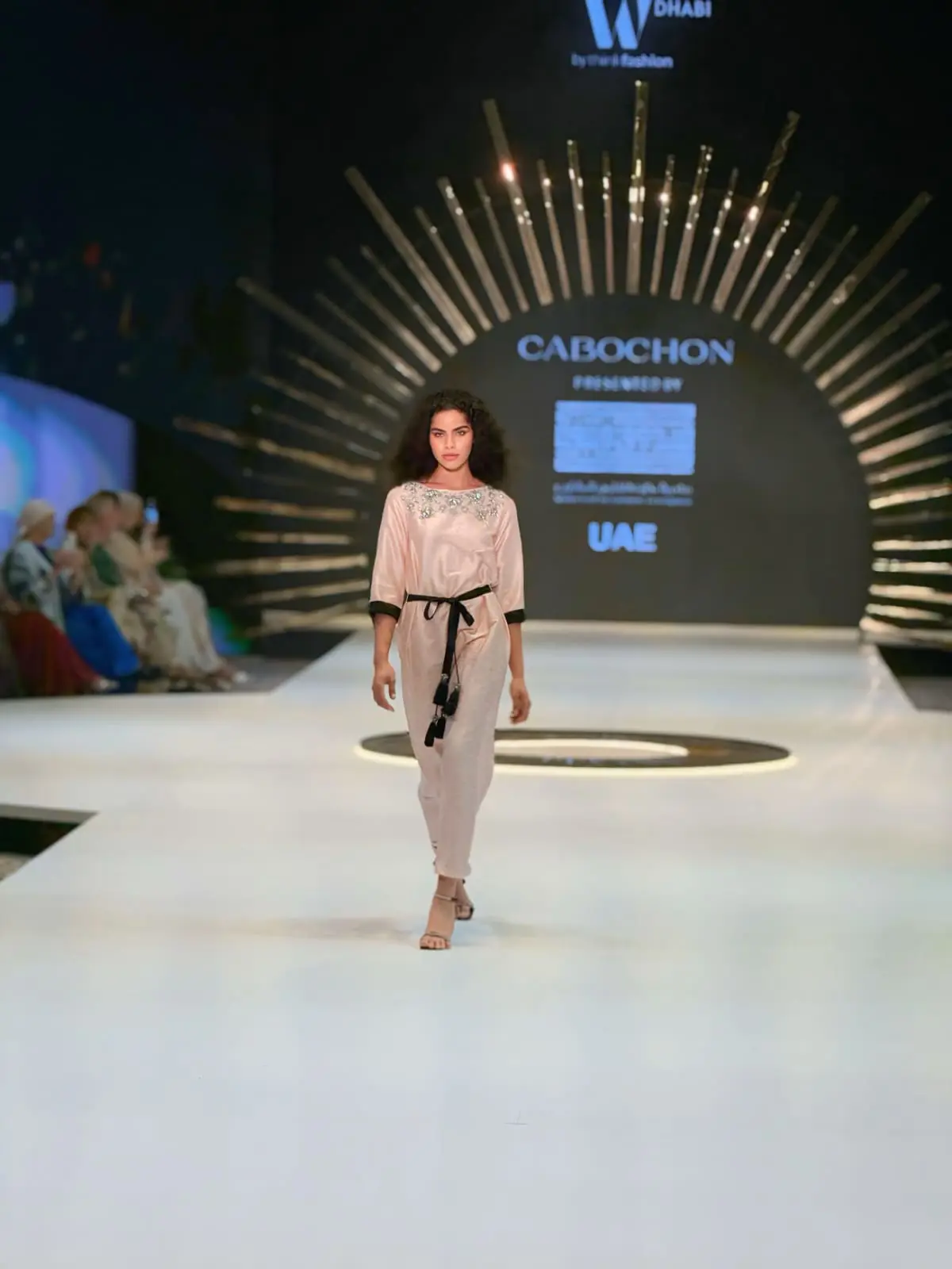 CABOCHON