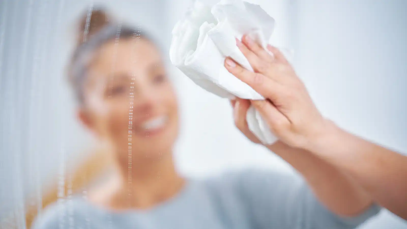 طرق تلميع المرايا والحصول على لمعان مذهل