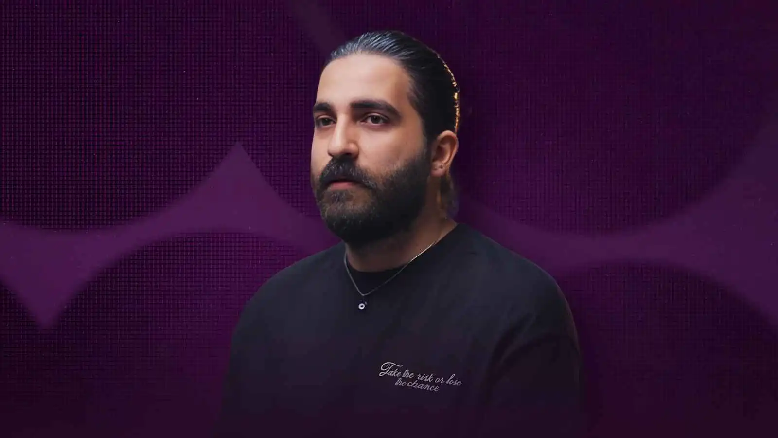 كرم صليبي يكشف سر ترك التمثيل وشائعة مرض جده سليم صبري