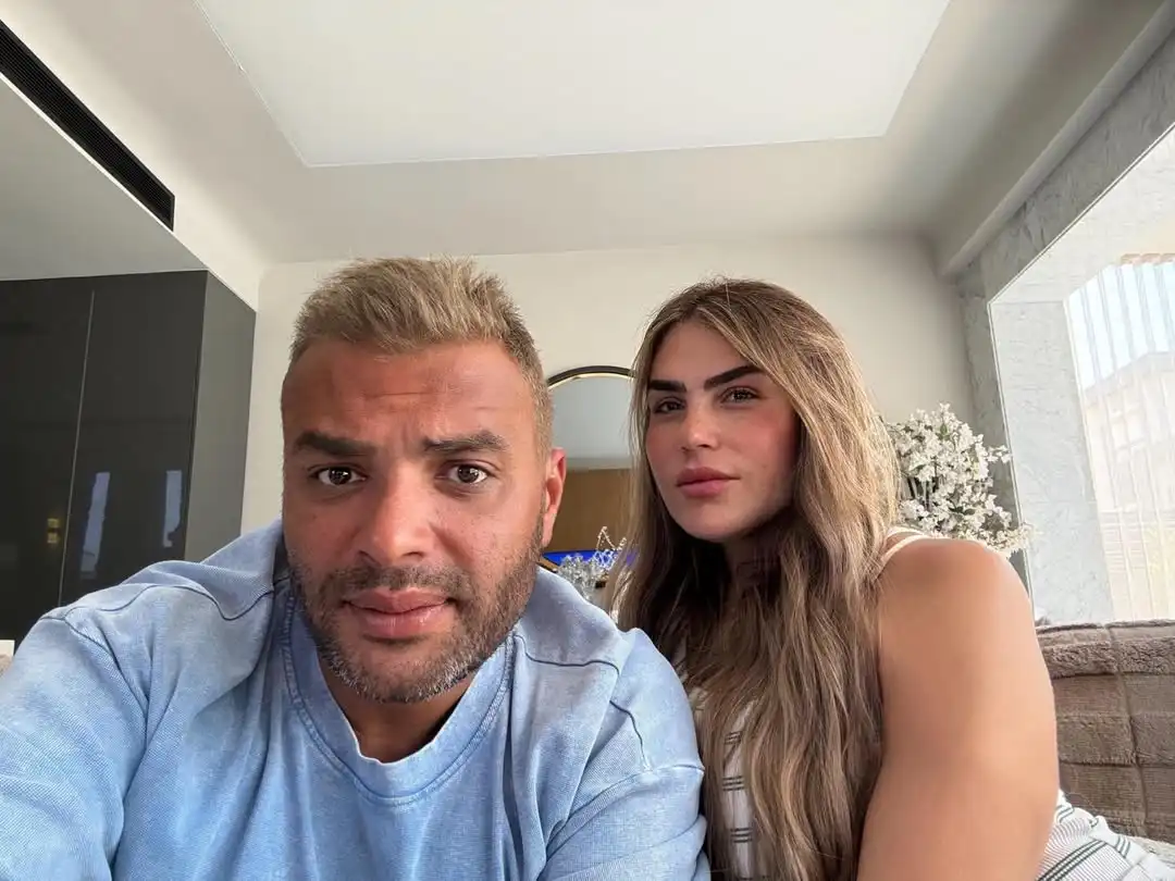 رامي صبري يهنئ زوجته شيري بعيد ميلادها