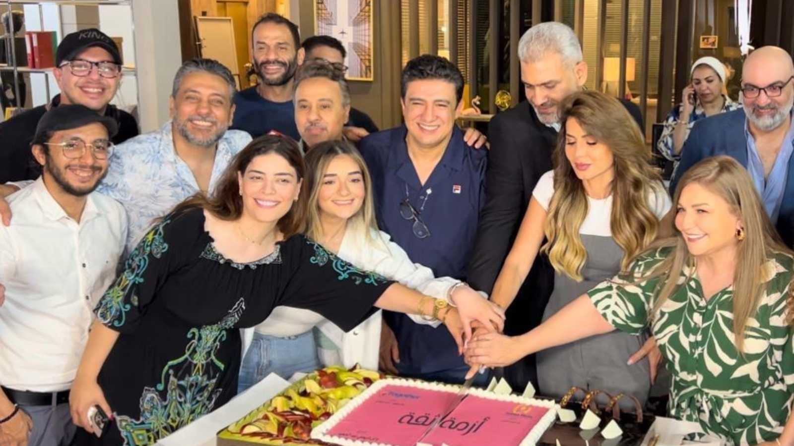 أبطال مسلسل أزمة ثقة