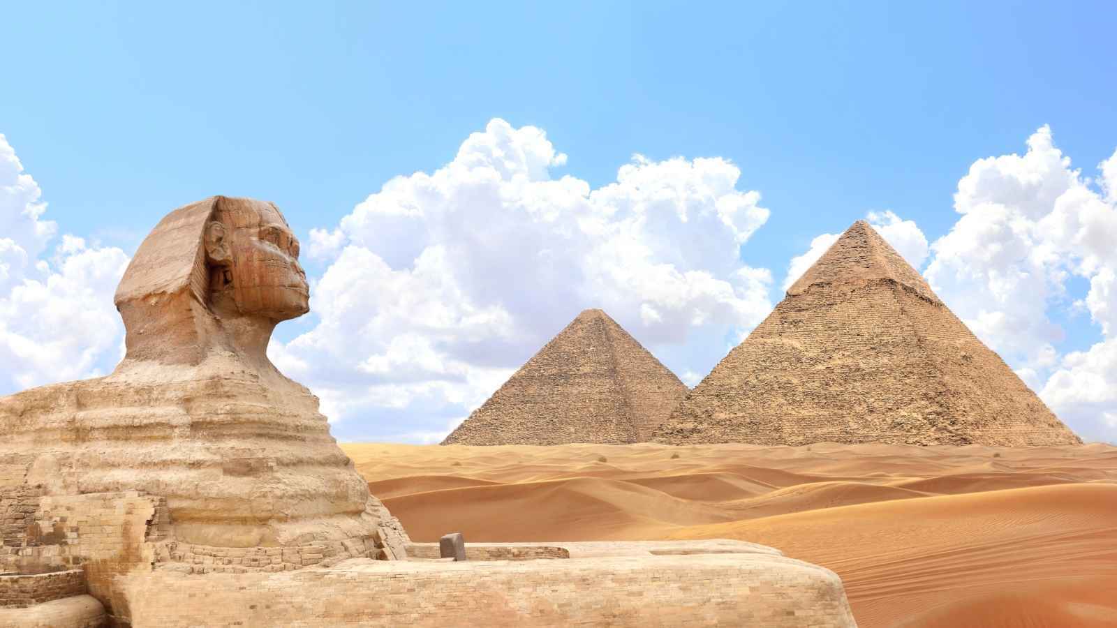 تفسير الحلم بالأهرامات في المنام.. بين الماضي والطموح
