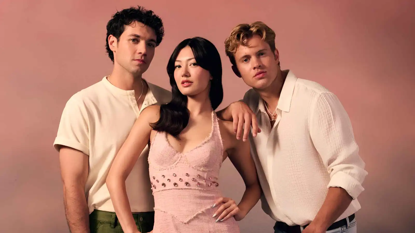 تجديد مسلسل Crew Girl لموسم ثانٍ على نتفليكس