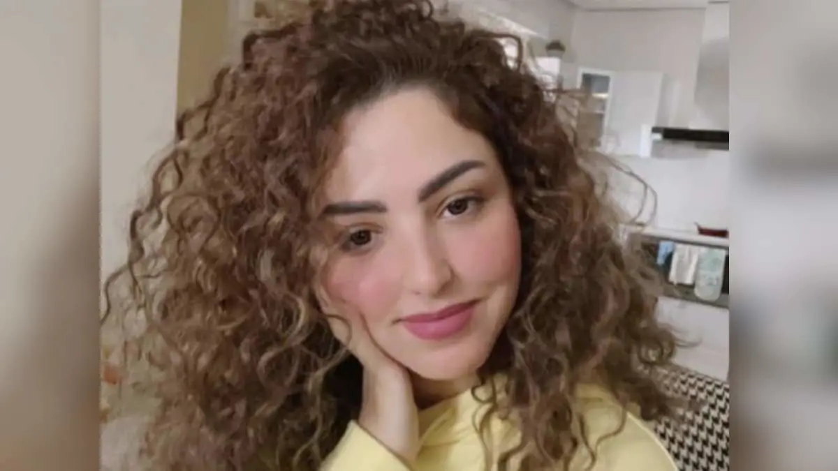 شقيقة نصرة الحربي تدعمها بعد قرار خلع الحجاب: دعي شعرك يتنفس