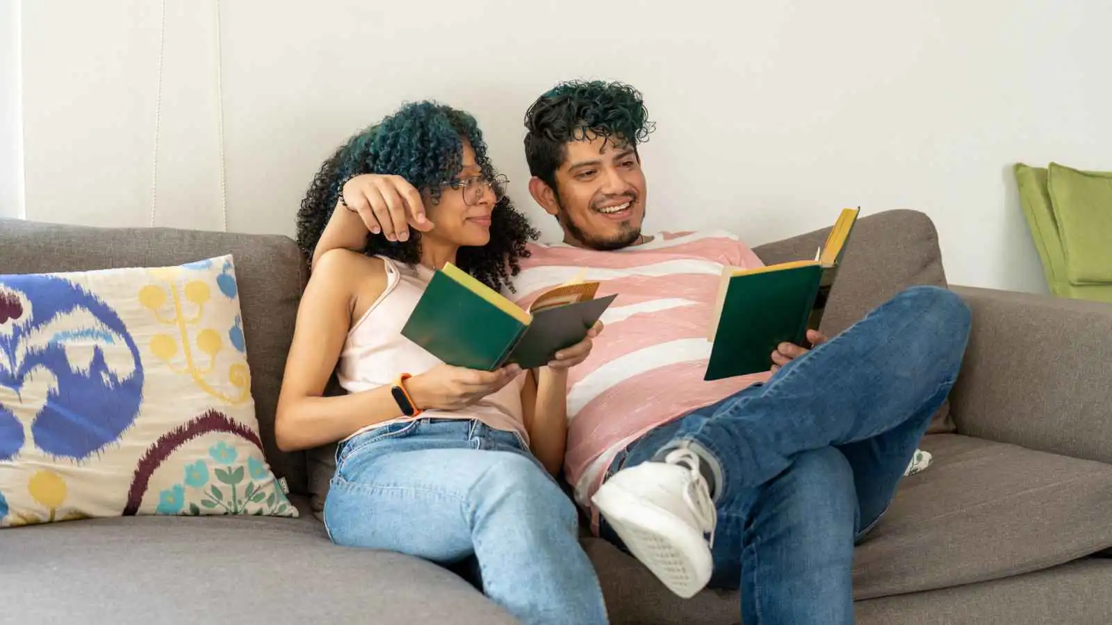 العلاقة التي لا تحتاج جهدًا.. هل هي صحية فعلًا؟